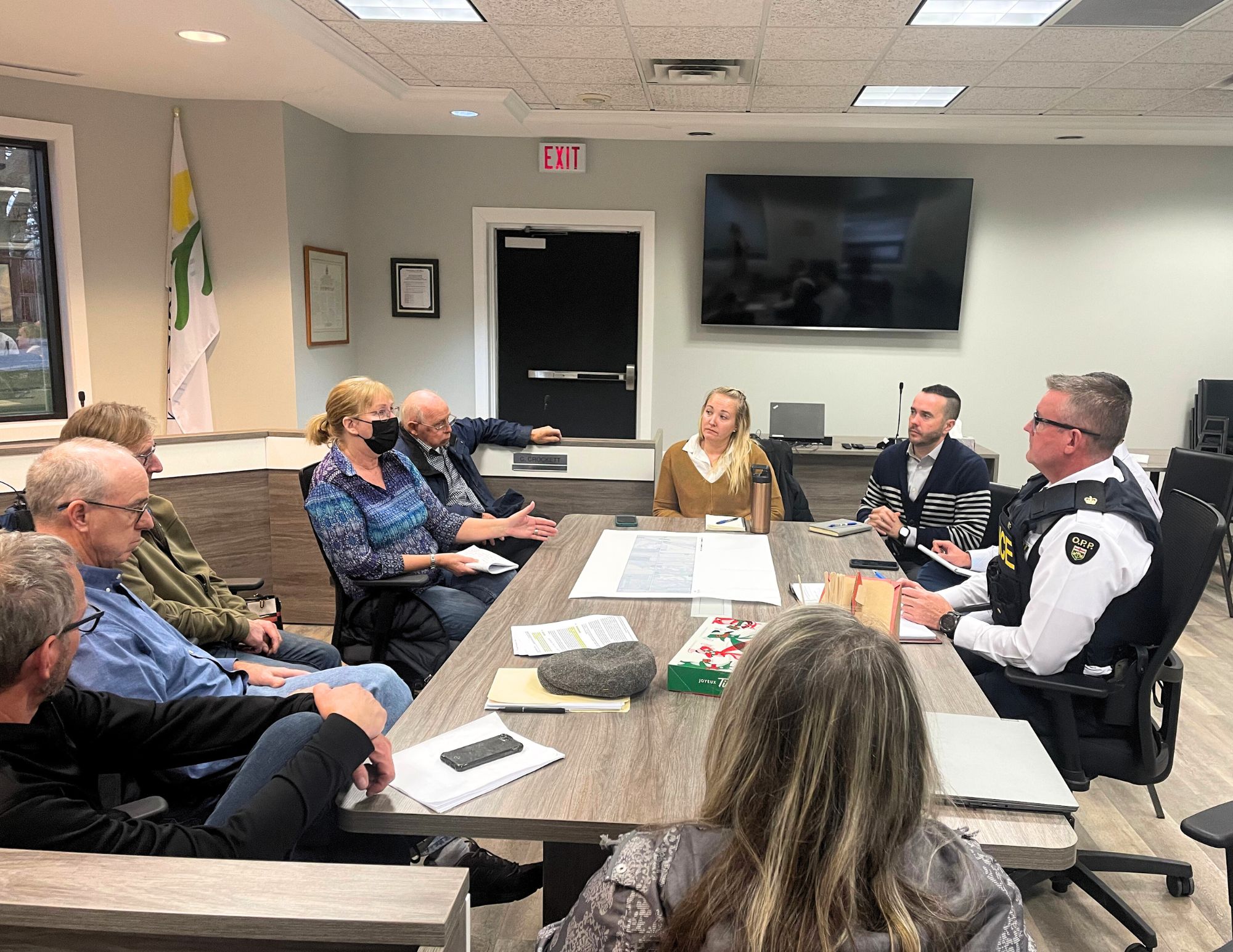 Ward 3 Residents At Round Table